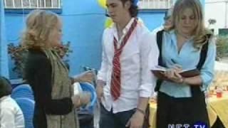 Roberta hace que molesten a Consuelo - Rebelde - RBD