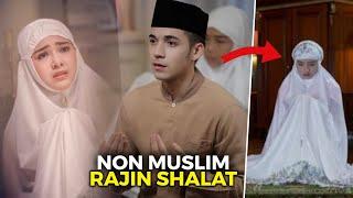 8 Artis Non Muslim Ini Sering Mengerjakan Sholat