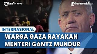 Momen Warga Gaza Palestina Rayakan Mundurnya Menteri Kabinet Perang Israel Benny Gantz