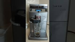 Saeco Lirika One Touch Cappuccino - parzenie Latte