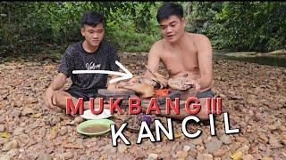 Setelah Om Bulan Kabur  Langsung Masuk Hutan Cari daging Kancil Akhirnya Bisa Mukbang Lagi