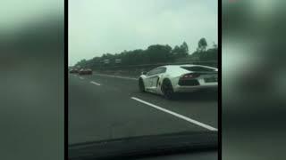 Video Amatir Detik-detik Kecelakaan Beruntun Mobil Lamborghini di Tol Cipali - iNews Malam 0903