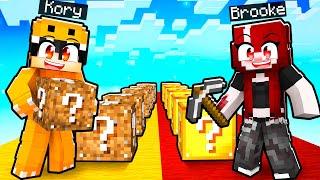 LUCKY BLOCK RACE against Bully Girlfriend in Minecraft