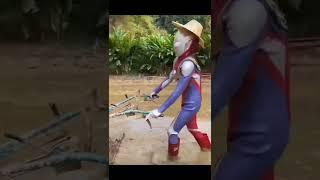 Ultramen Bajak Sawah