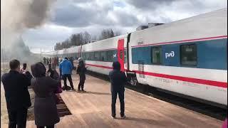 Talgo 250 Rus amb locomotora vapor maig 2021