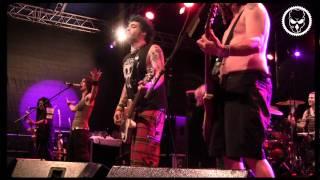 NOFX - Lori Meyers feat. Tina RebecPigs Parlament 2011 HD