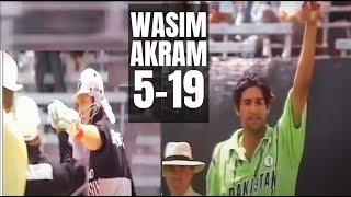 Wasim Akrams Majestic Bowling Help Defend Only 158  Best Swing Bowling  Pakistan vs New Zealand