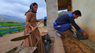 The project of installing planks on the roof of Mohammads house successful cooperation with Abu