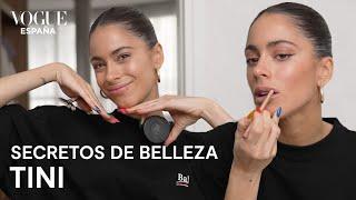 Tini look diario en tonos tierra y eyeliner perfecto  Secretos de Belleza  VOGUE España