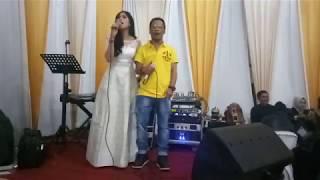 Ratu sikumbang duet ODY malik live in bukik tinggi  the beast is cauple