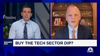 Neuberger Bermans Dan Flax on buying the tech sector dip