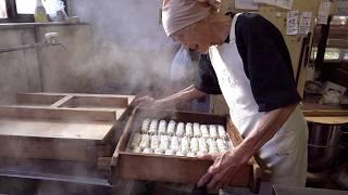 At 94 she makes everything by hand MITARASHI dumplings