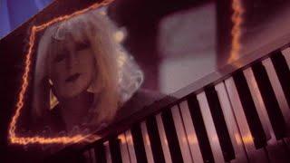 Fleetwood Mac - Paper Doll Official Music Video