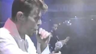 DAVID BOWIE - IM AFRAID OF AMERICANS - LIVE NY 1997