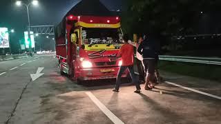 SODREK TRUCK LINTAS GERBANG TOL MADIUN - PESONA JALUR COR-CORAN