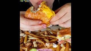 Rating Five Guys Double Cheeseburger  #eatingsounds #asmr #shorts