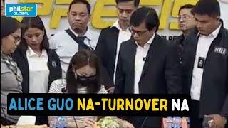 Alice Guo na-turnover na sa mga opisyal ng Pilipinas