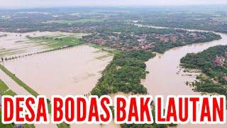 DRONE NABRAK DAN JATUH SAAT BANJIR DI DESA BODAS INDRAMAYU 8 FEBRUARI 2021