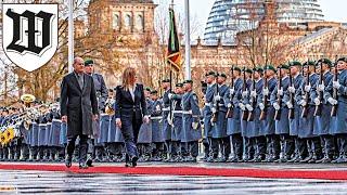 Militärische Ehren der Bundeswehr für Giorgia Meloni - Wachbataillon BMVgMusikkorps der Bundeswehr