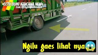 STORY WA TRUK OLENG PARAH   CCTV BUMI KENCANA NEW