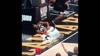 Giannis Antetokounmpo hurts his knee