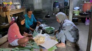 Rewang  masak besar di rumah emak untuk selamatan  masakan desa