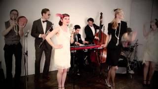 Gentleman Vintage 1920s Gatsby - Style Psy Cover feat. Robyn Adele Anderson