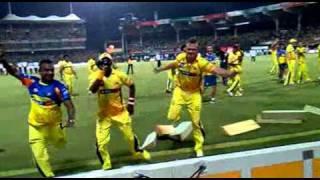 IPL Finals 2011Bollinger and Bravo  Kuthu Dance.3gp