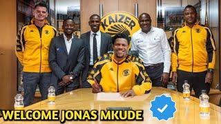 HERE WE GO  JONAS MKUDE FINALLY COMPLETED TO JOIN KAIZER CHIEFS WELCOME TO KHOSI FAMILY .