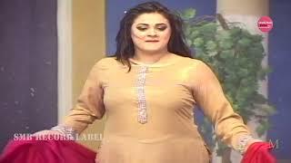 PRIYA KHAN STAGE PERFORMANCE  THAND LAGDI MENU BY NASEEBO LAL SONG - SMB