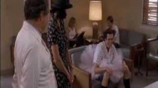 ACE VENTURA EN EL HOSPITAL PSIQUIATRICO