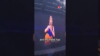 Taylor Swift stops concert to massage claw hand #music #shorts