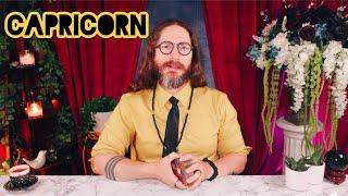 CAPRICORN - “I’VE NEVER SEEN THIS BEFORE SO CRAZY“ Intuitive Tarot Reading ASMR