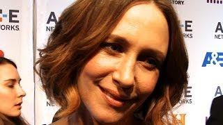 Bates Motel Vera Farmiga On Kissing Her Own Son Norman