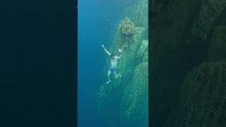 Man sinks to bottom of Barracuda Lake Coron The Philippines 