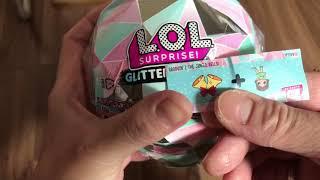 unboxing  review LOL glitter globe winter disco gold ball ultra rare sleigh babe