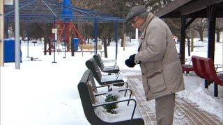 Act of kindness helps elderly man honor late wife