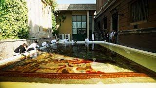 Come si lava un arazzo monumentale? – How do you wash a monumental tapestry?