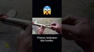 Mainan tembakan dari bambu.