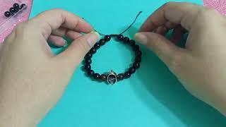 Como hacer pulsera para hombre con piedras naturales y de vidrio con casco guerrero antiguo