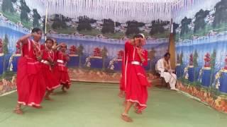 Hay dara lor gehe re chhattisagadhi song dance School programme by UPS JUGANICAMP