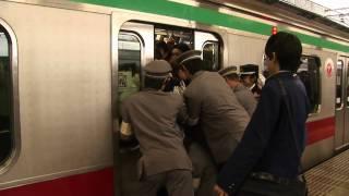 CAMPAIGN Japanese train station during rush hour HD