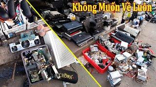 Dạo 1 Vòng Chợ bán linh kiện điện tử lớn nhất HCM - Nhật Tảo vào là không muốn về luôn