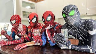 SUPERHEROs Story  How is Morning of Spider-Man in The Mansion ?? Funny Live Action - FLife vs