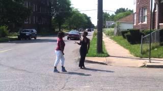 Crackheads fighting on 7mile & chalmers pt1