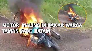 PEMBAKARAN  MOTOR  MALING DI KOMPLEK TAMAN SADE BATAM