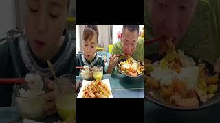 @isister chinese family eating food#chinese food funny video husbandand wife#eatingshow #eatingshow