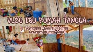 SPESIAL HARI PERTAMA BEBERES RUMAH BARU  VLOG IRT A DAY IN MY LIVE  RUMAH KAYU