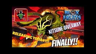  BLOX FRUITS DRAGON REWORK IS RELEASING NOW GIFTING KITSUNE FRUIT TO EVERYONE PERM FRUIT GIVEAWAY