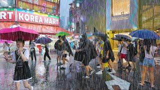 명동 장맛비 쏟아지는 거리 풍경  온통 외국인들 뿐입니다. 폭우 빗소리 빗소리 Asmr 수면 Asmr 장맛비 서울 명동 여행 서울트래블워커.